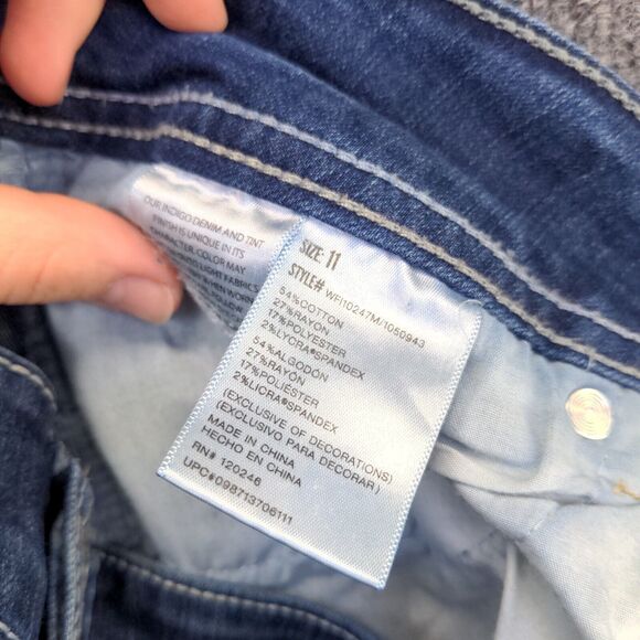 WallFlower Womens Cuffed Cropped Jeans Blue Size 11 Faded Whiskers 2-Button - Picture 14 of 16